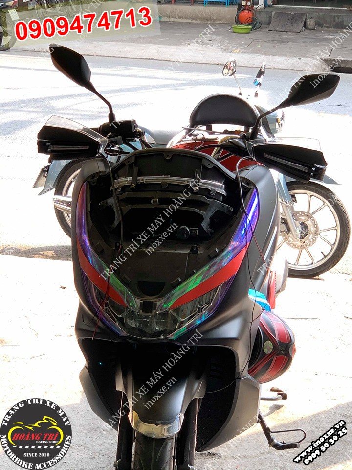 Bảo vệ tay thắng có đèn phong cách Moto Bike lắp cho PCX 
